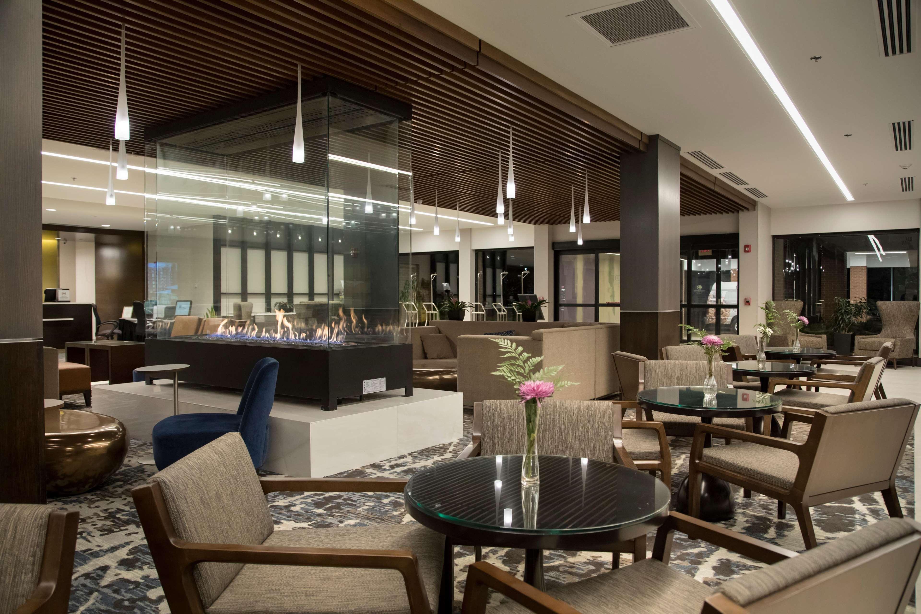 Doubletree By Hilton Hotel Syracuse Восток Сиракьюс Экстерьер фото