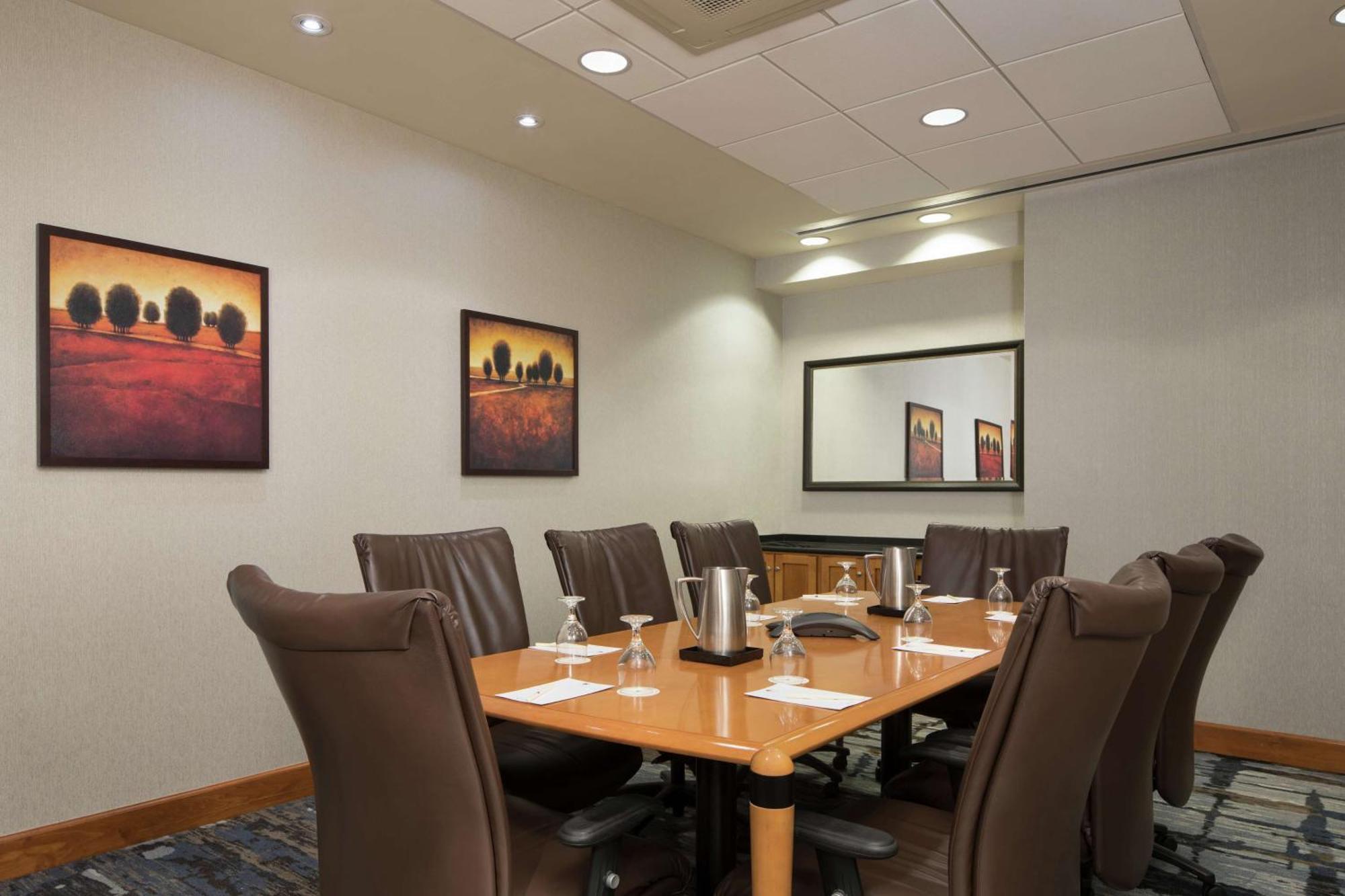 Doubletree By Hilton Hotel Syracuse Восток Сиракьюс Экстерьер фото