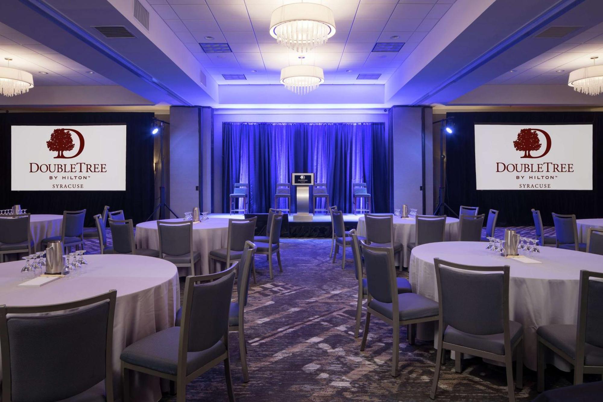 Doubletree By Hilton Hotel Syracuse Восток Сиракьюс Экстерьер фото