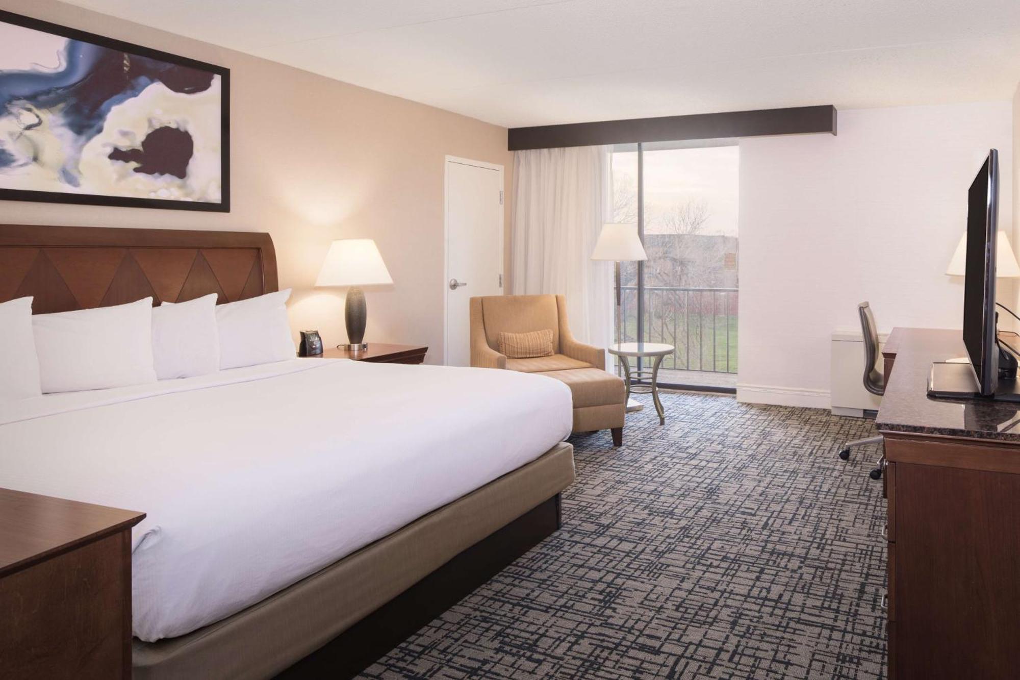 Doubletree By Hilton Hotel Syracuse Восток Сиракьюс Экстерьер фото