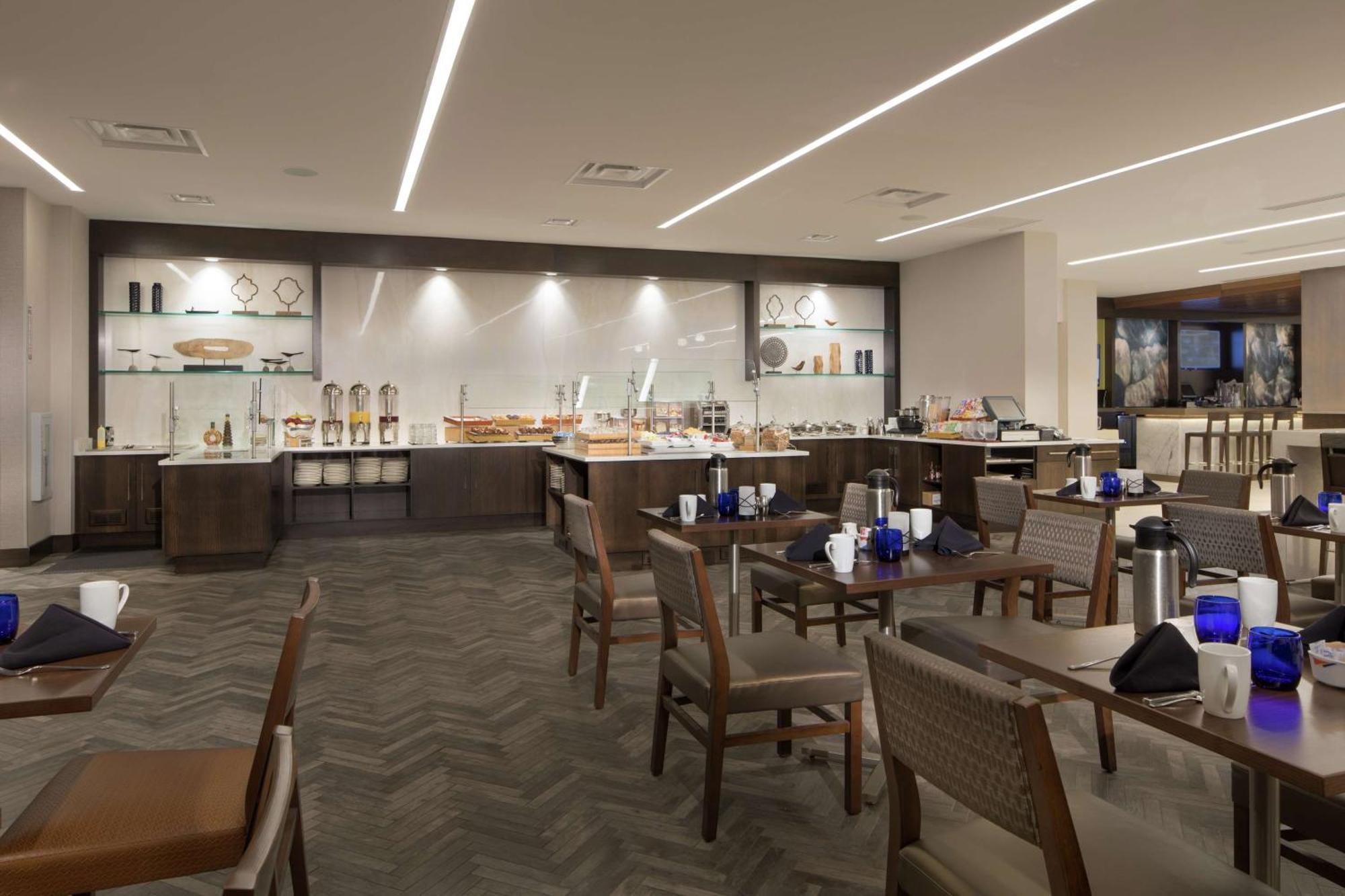 Doubletree By Hilton Hotel Syracuse Восток Сиракьюс Экстерьер фото