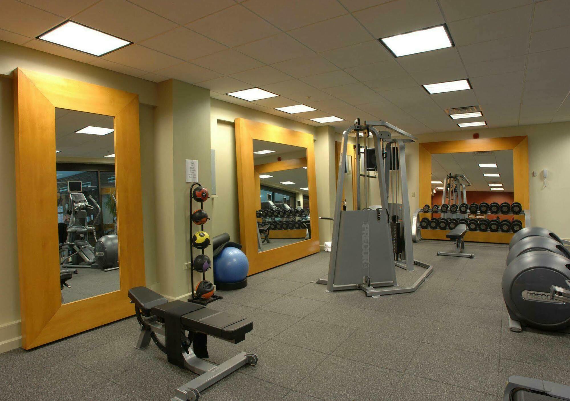 Doubletree By Hilton Hotel Syracuse Восток Сиракьюс Экстерьер фото