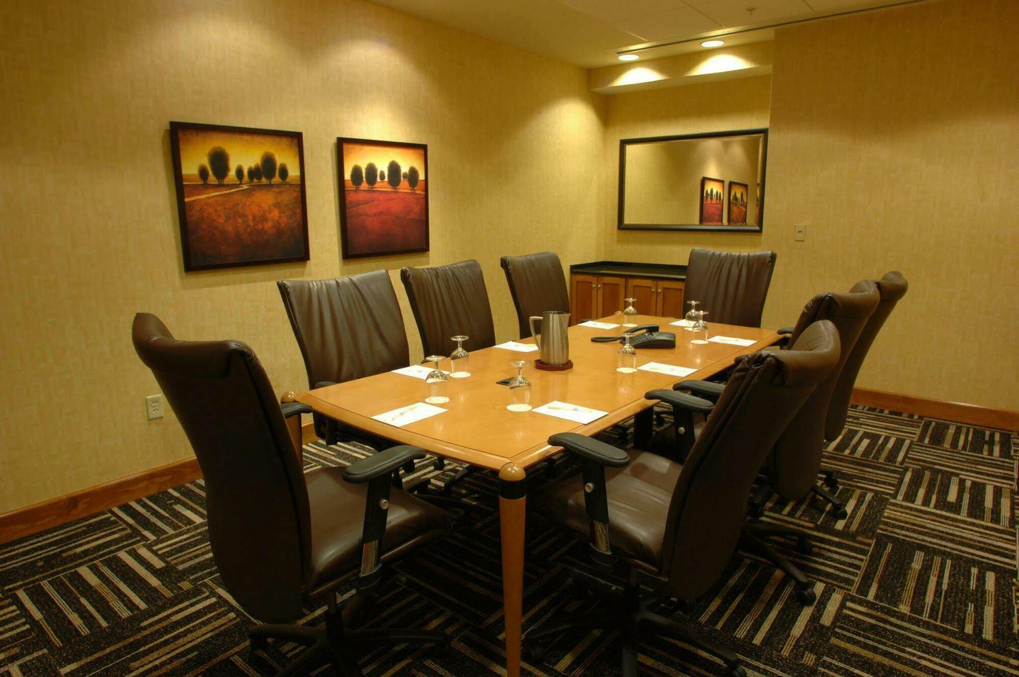 Doubletree By Hilton Hotel Syracuse Восток Сиракьюс Экстерьер фото